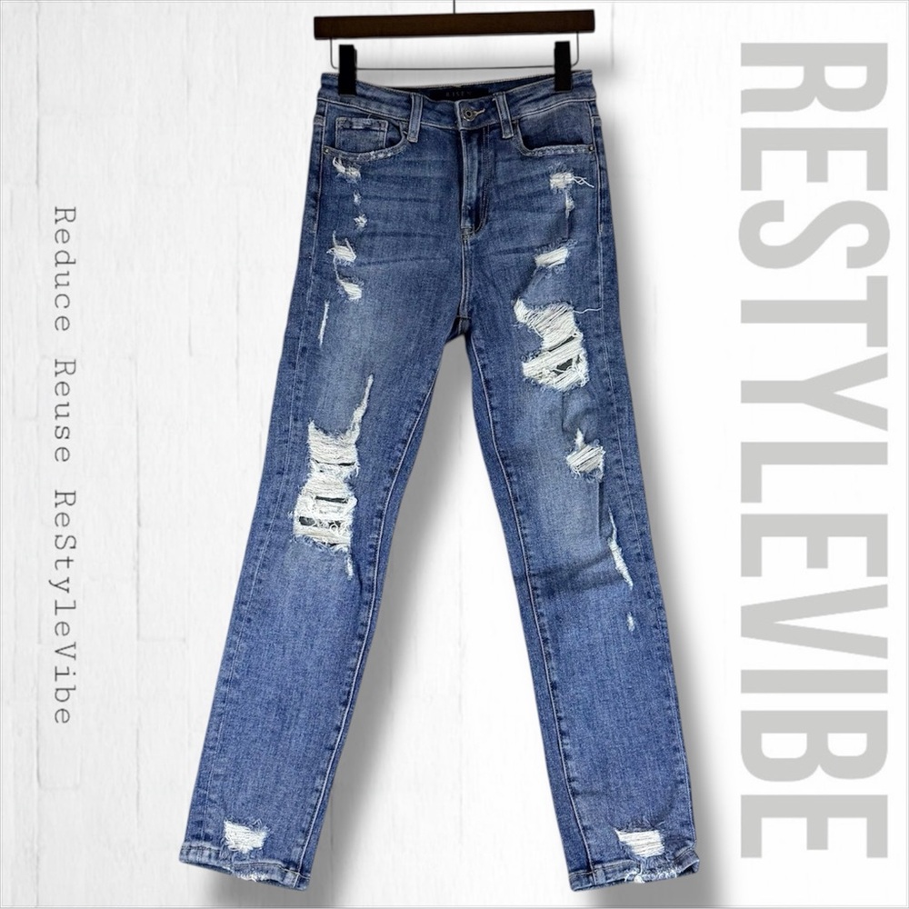 RISEN Women’s Size 26/3 Denim Jeans High Rise Straight Stretch Style Distressed